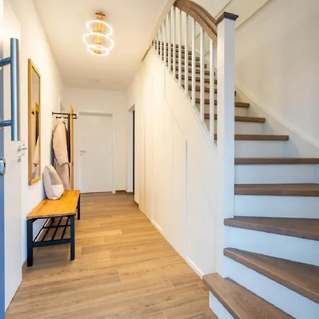 Reetsnacker - Ferienhaus Mit Kamin, Sauna Und Optionalem Whirpool Fuer 8 Personen