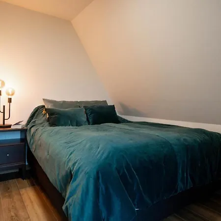 Ferienhaus Reetsnacker - Mit Kamin, Sauna Und Whirpool Für 8 Personen *