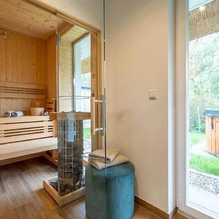 بيت للعطل Reetsnacker - Mit Kamin, Sauna Und Whirpool Fuer 8 Personen *