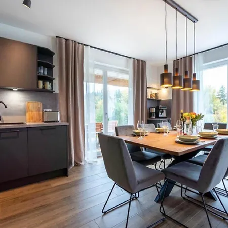 Reetsnacker - Mit Kamin, Sauna Und Whirpool Fuer 8 Personen Prázdninový dům